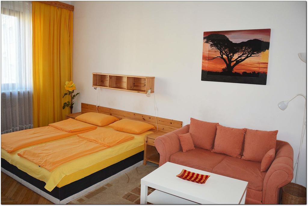 Apartmany Machek ปราก ภายนอก รูปภาพ