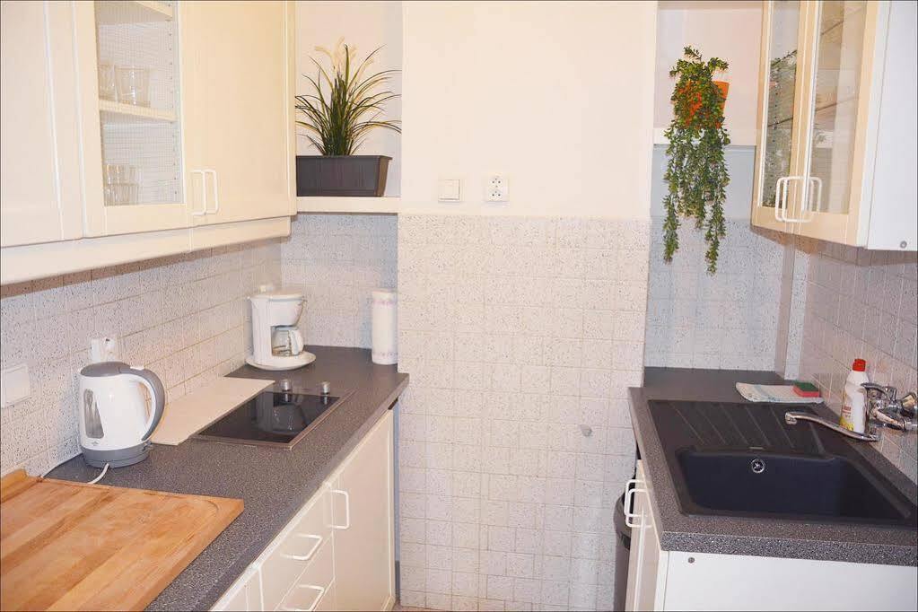 Apartmany Machek ปราก ภายนอก รูปภาพ